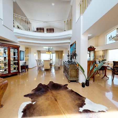 Luxury Villa Allure Dhafnes Экстерьер фото