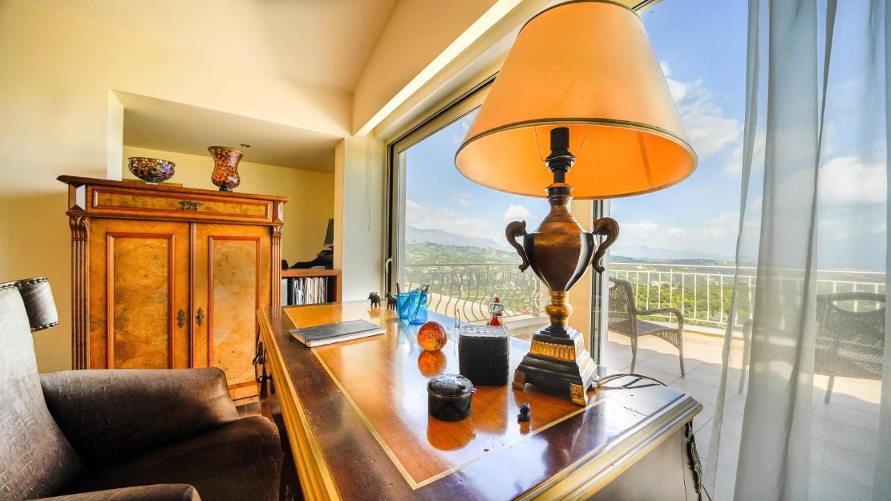 Luxury Villa Allure Dhafnes Экстерьер фото