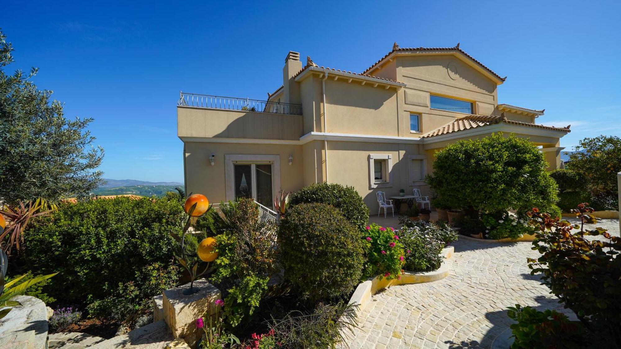 Luxury Villa Allure Dhafnes Экстерьер фото
